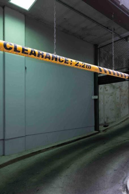 City Apartment, Pool & Carpark Adelaide Bagian luar foto