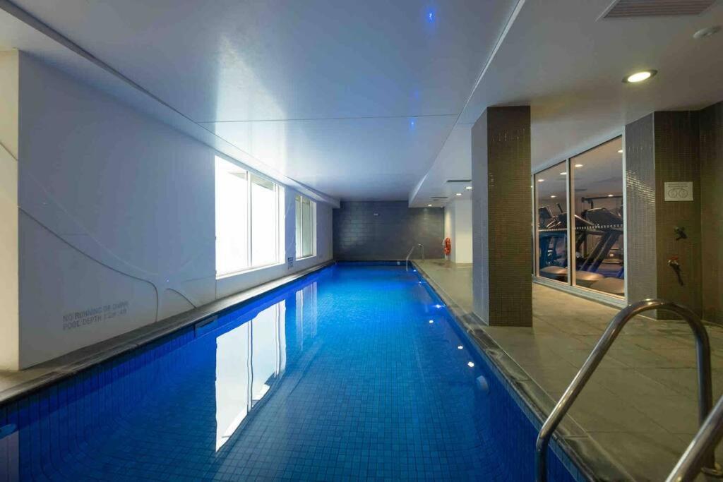 City Apartment, Pool & Carpark Adelaide Bagian luar foto