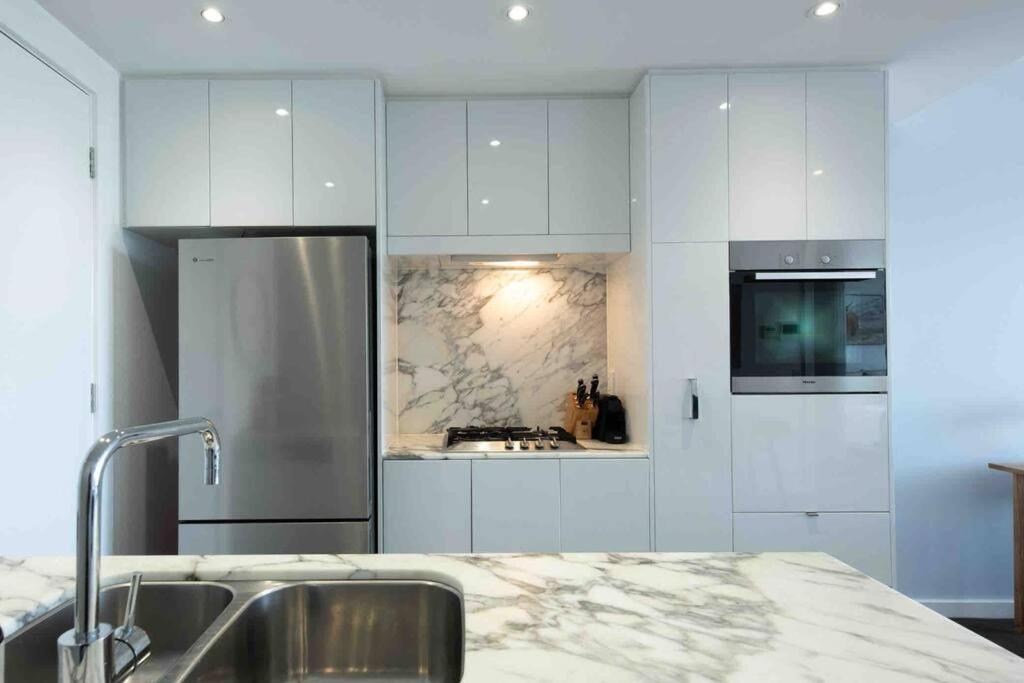 City Apartment, Pool & Carpark Adelaide Bagian luar foto